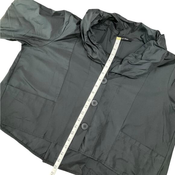 Luukaa Women’s Cropped Black Hooded Button down Jacket Size US 12 EUC - Picture 3 of 8